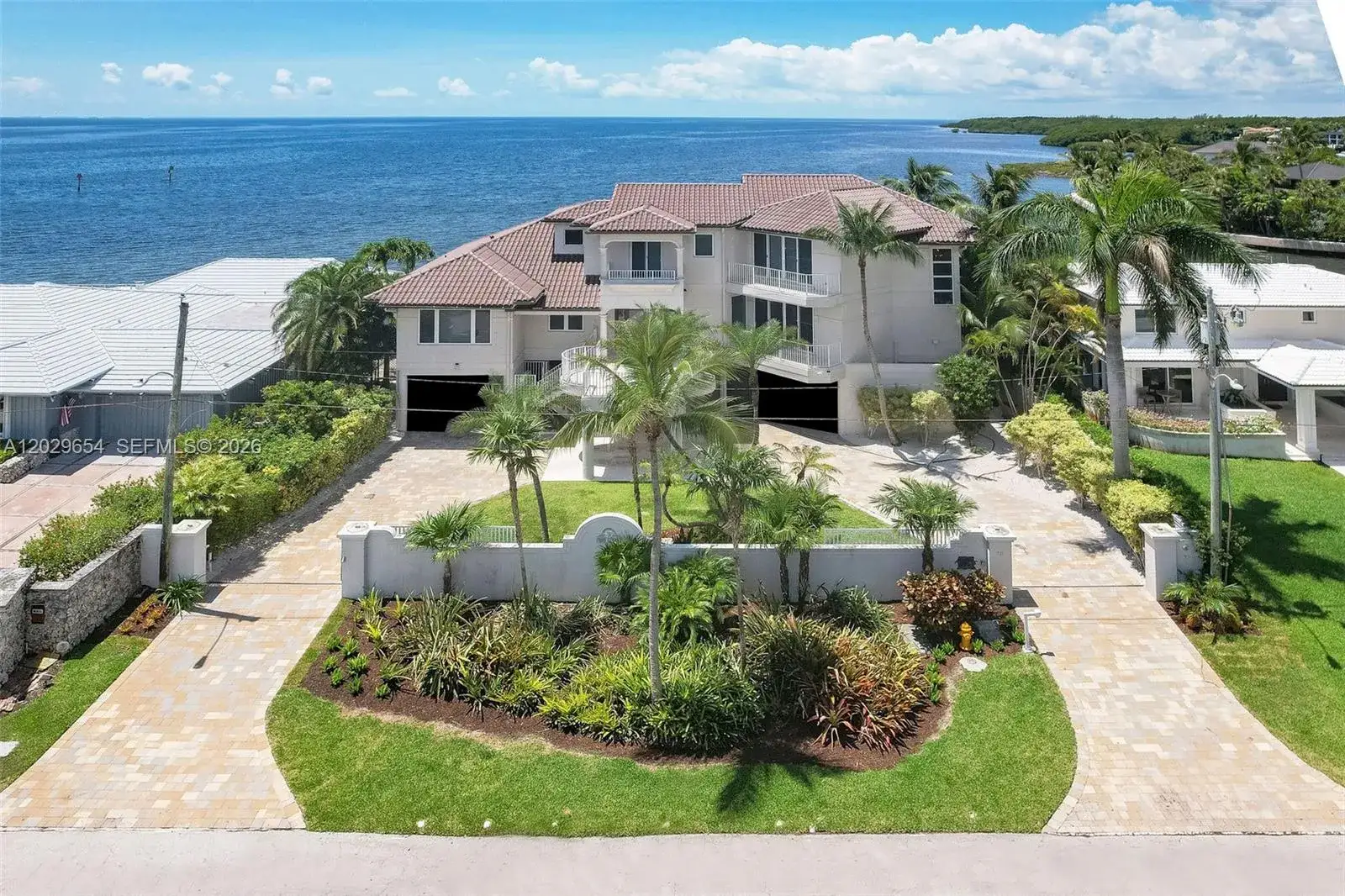 5 bedroom 5 bath Residential for sale at 750 Lugo Ave, Coral Gables FL 33156
