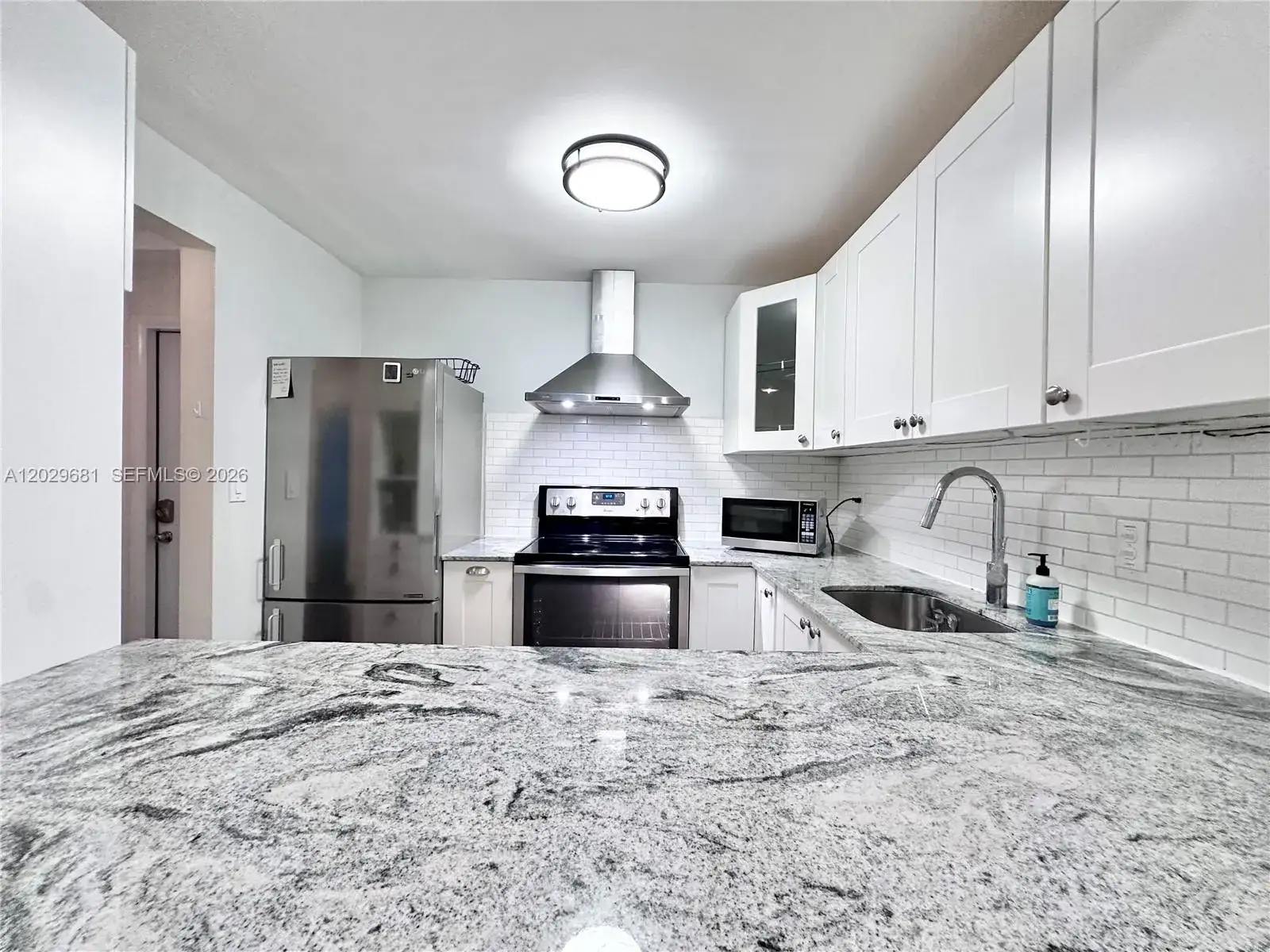 1 bedroom 1 bath Residential Lease for rent at 9974 SW 88th St # 1016, Miami FL 33176