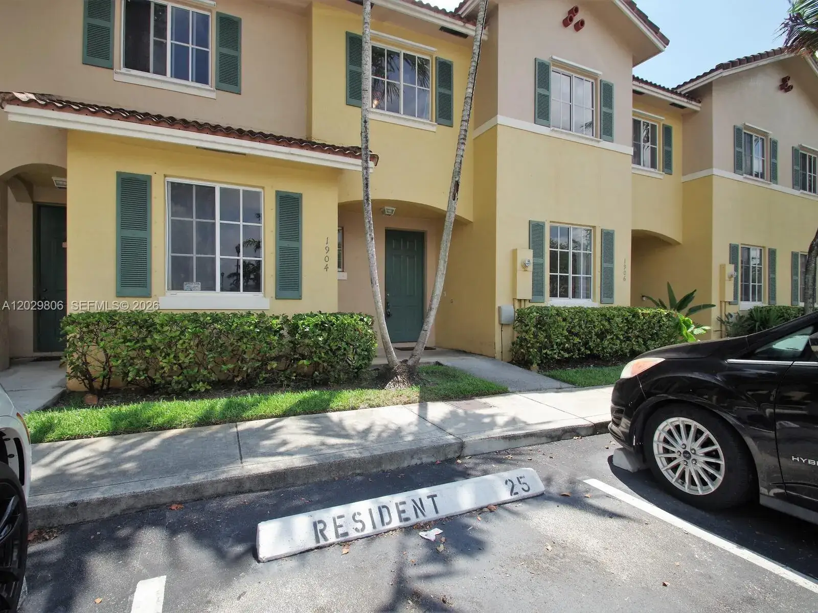 3 bedroom 2 bath Residential Lease for rent at 1904 SW 60th Ave, North Lauderdale FL 33068