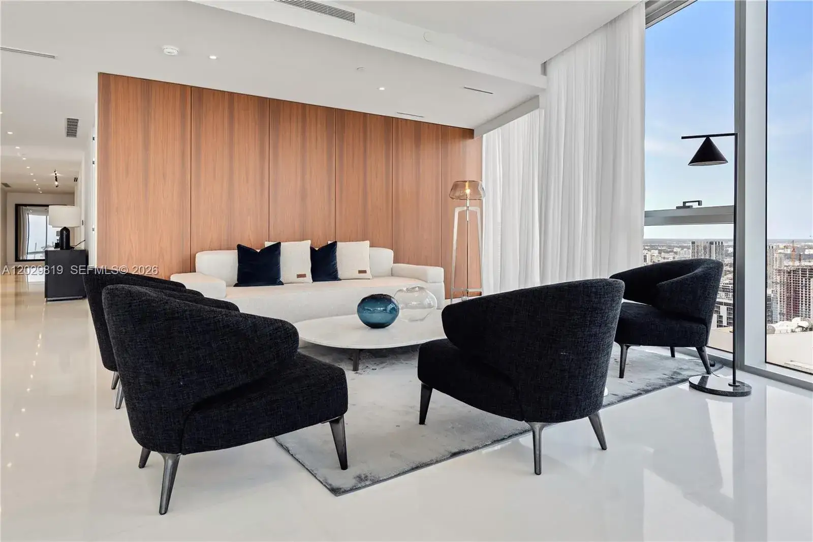 4 bedroom 5 bath Residential Lease for rent at 300 E Biscayne Blvd Way # 5101, Miami FL 33131