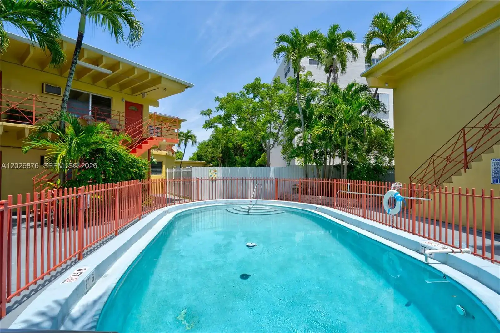 1 bedroom 1 bath Residential for sale at 12195 W Dixie Hwy # 6E, North Miami FL 33161