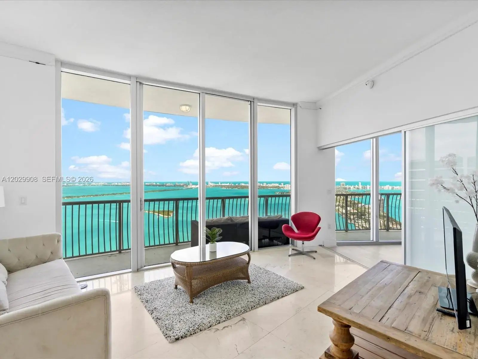 2 bedroom 2 bath Residential Lease for rent at 1750 N Bayshore Dr # 5601, Miami FL 33132