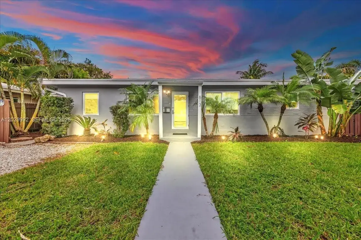 5 bedroom 3 bath Residential for sale at 813 NE 17th St, Fort Lauderdale FL 33305