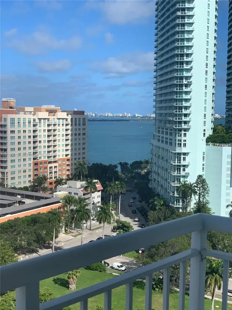 1 bedroom 1 bath Residential Lease for rent at 275 NE 18th # 1709, Miami FL 33132