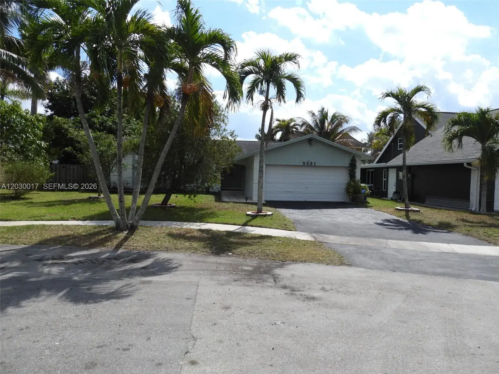 4 bedroom 3 bath Residential Lease for rent at 9331 NW 33rd Mnr # 9331, Sunrise FL 33351
