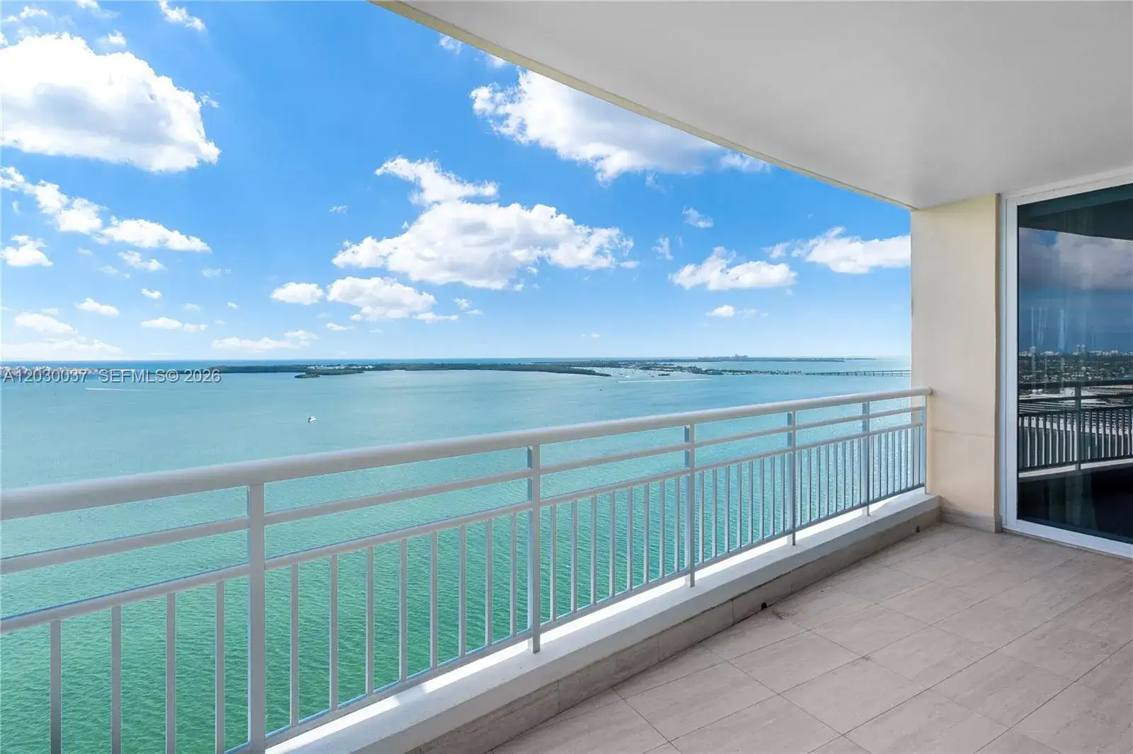 2 bedroom 2 bath Residential Lease for rent at 808 Brickell Key Dr # 3002, Miami FL 33131