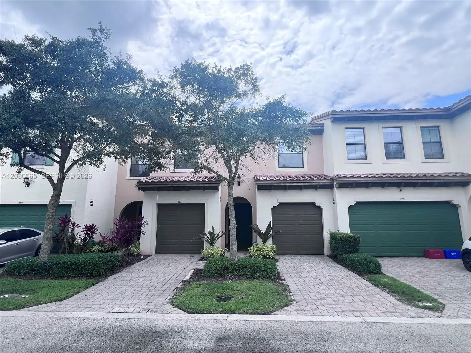 3 bedroom 2 bath Residential Lease for rent at 3381 NW 125th Ave, Sunrise FL 33323