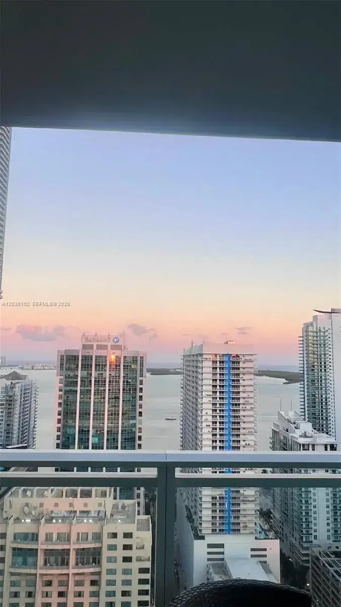 3 bedroom 3 bath Residential Lease for rent at 1080 Brickell Ave # 3600, Miami FL 33131