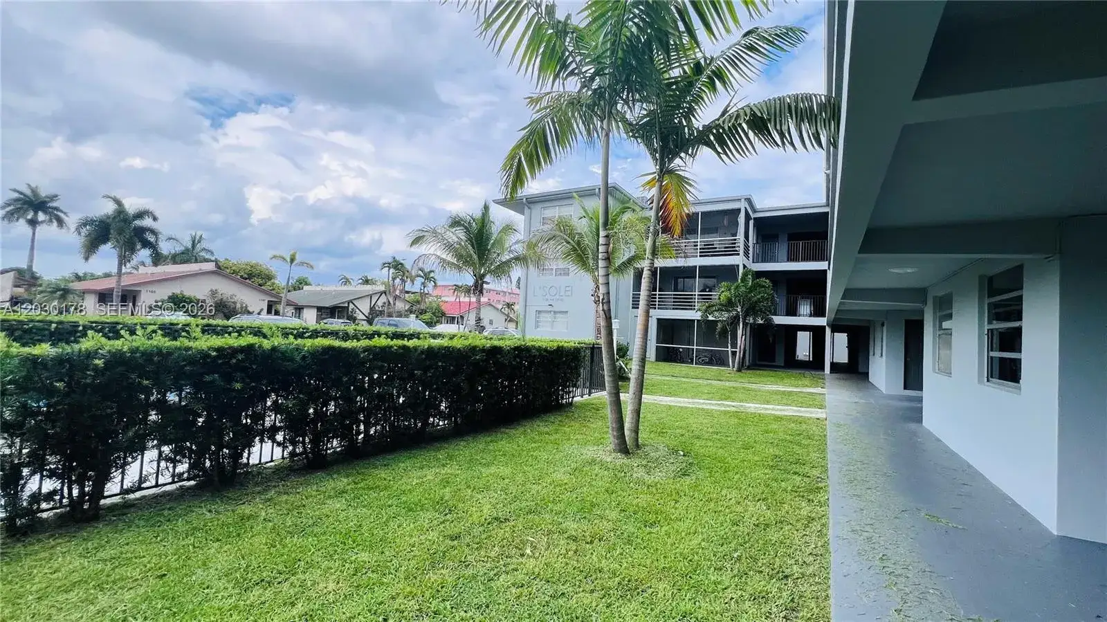 1 bedroom 1 bath Residential Lease for rent at 1100 NE 1st Ct # 213, Hallandale Beach FL 33009