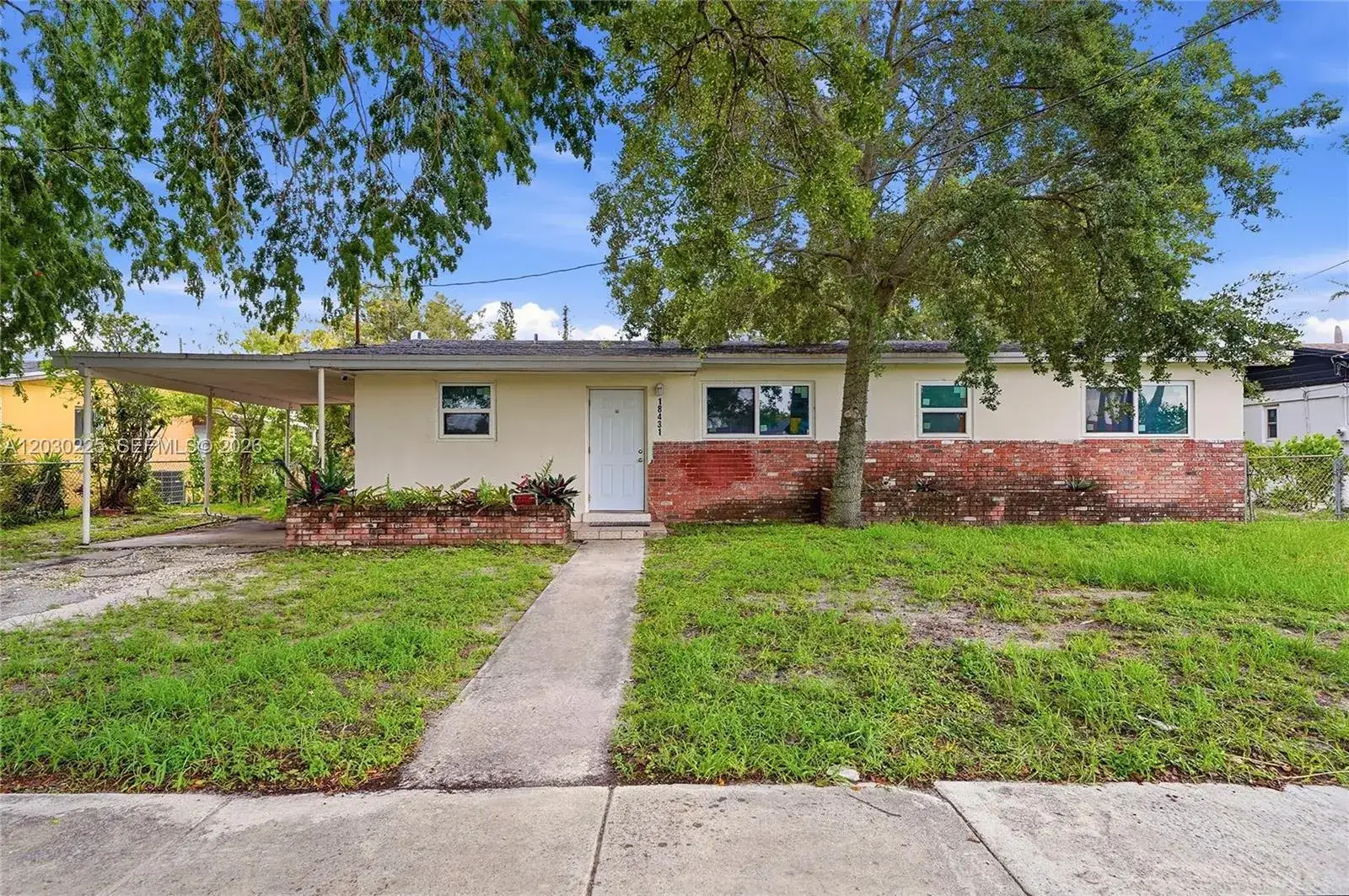 3 bedroom 2 bath Residential for sale at 18431 NW 39th Ct, Miami Gardens FL 33055