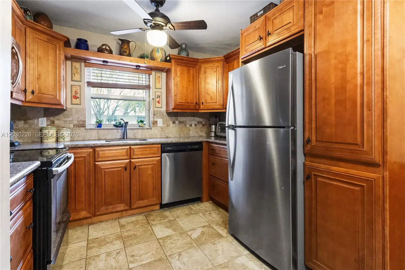 2 bedroom 2 bath Residential for sale at 1425 Arthur St # 205A, Hollywood FL 33020
