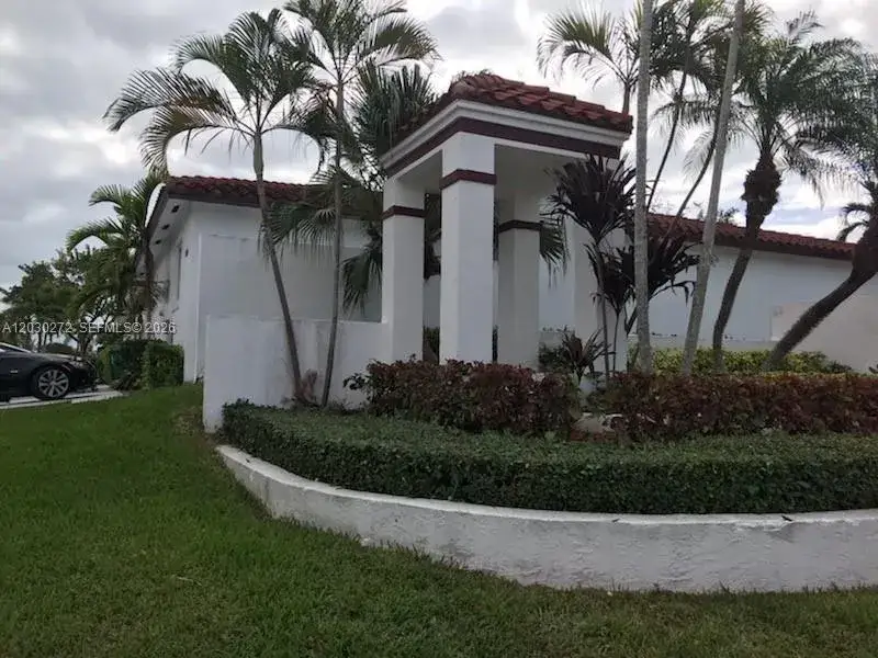 8420 SW 208th Ter, Cutler Bay FL 33189