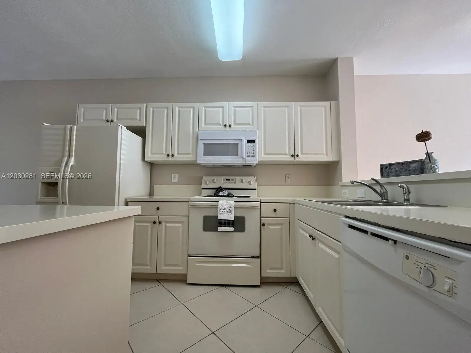 3 bedroom 2 bath Residential Lease for rent at 1932 Alamanda Way # 1932, Riviera Beach FL 33404