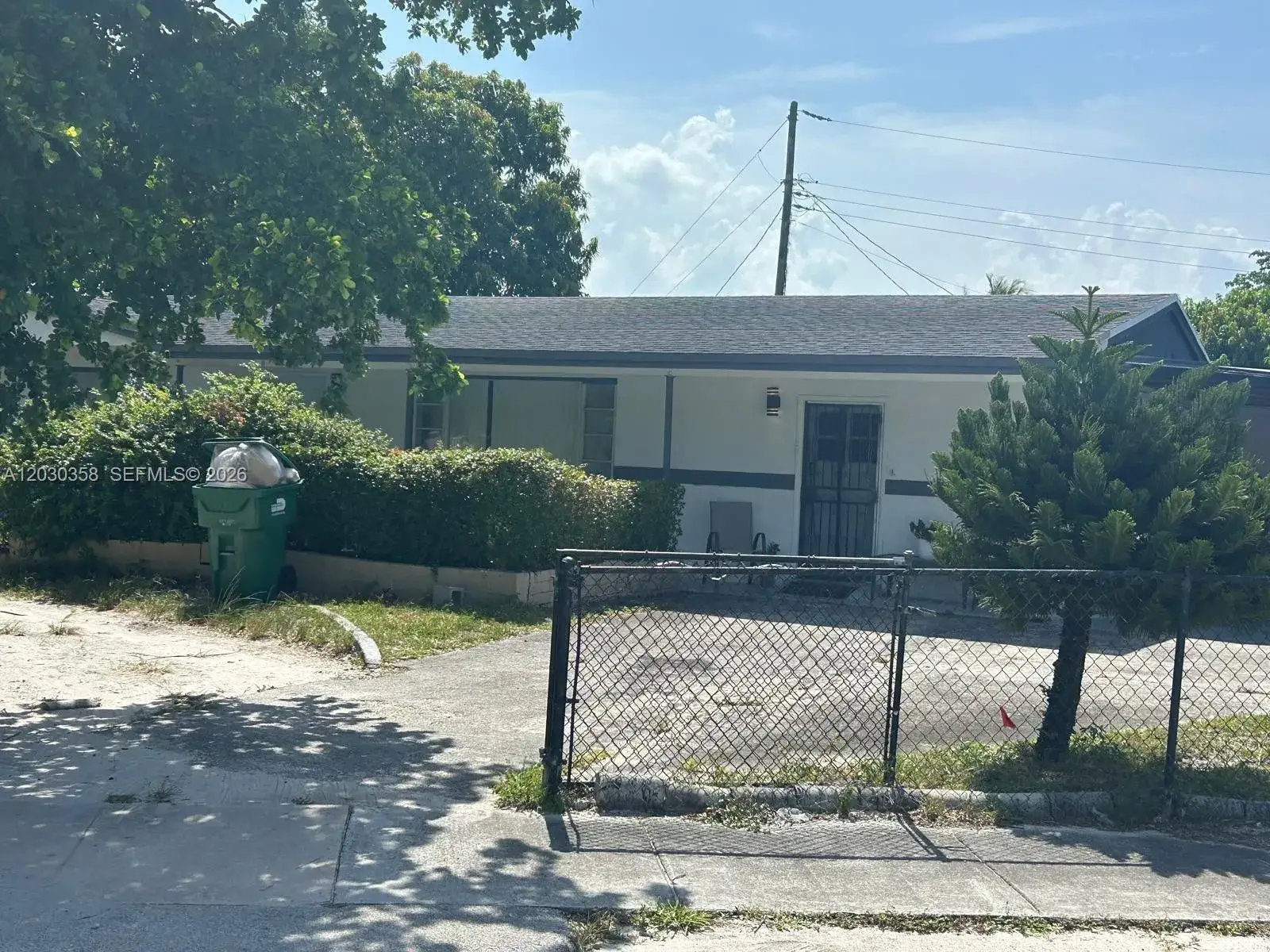 7 bedroom 4 bath Residential for sale at 4301 NW 171st St, Miami Gardens FL 33055