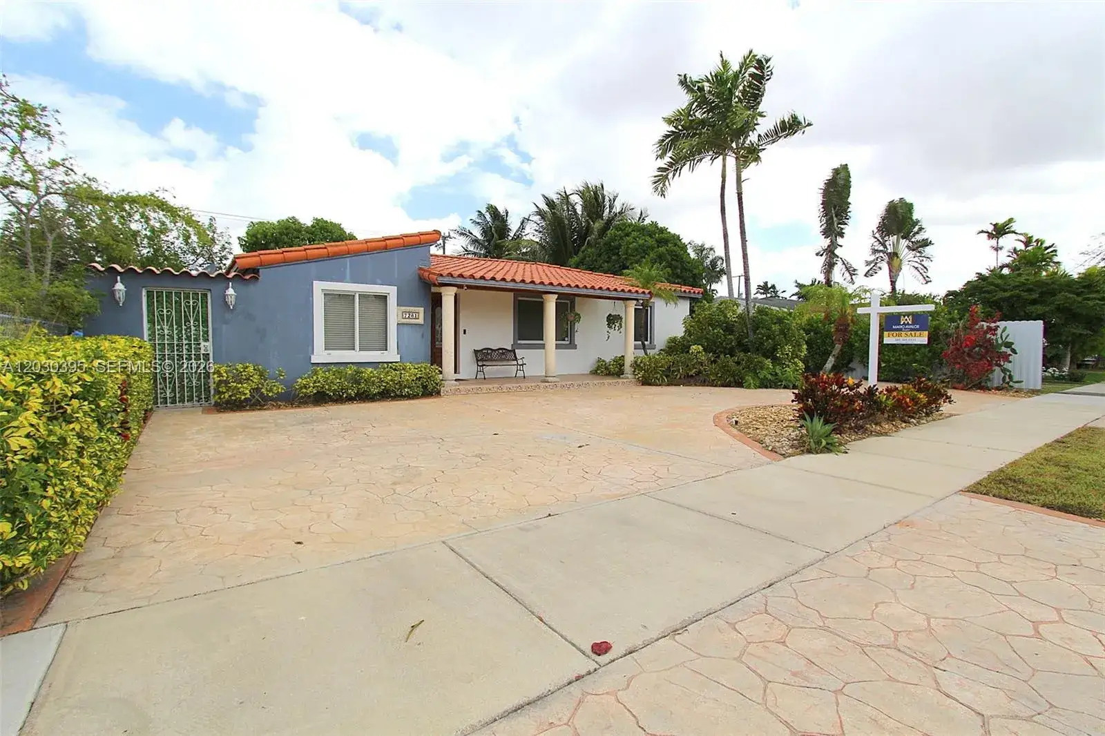 1 bedroom 1 bath Residential Lease for rent at 7281 SW 9th St # 2, Miami FL 33144