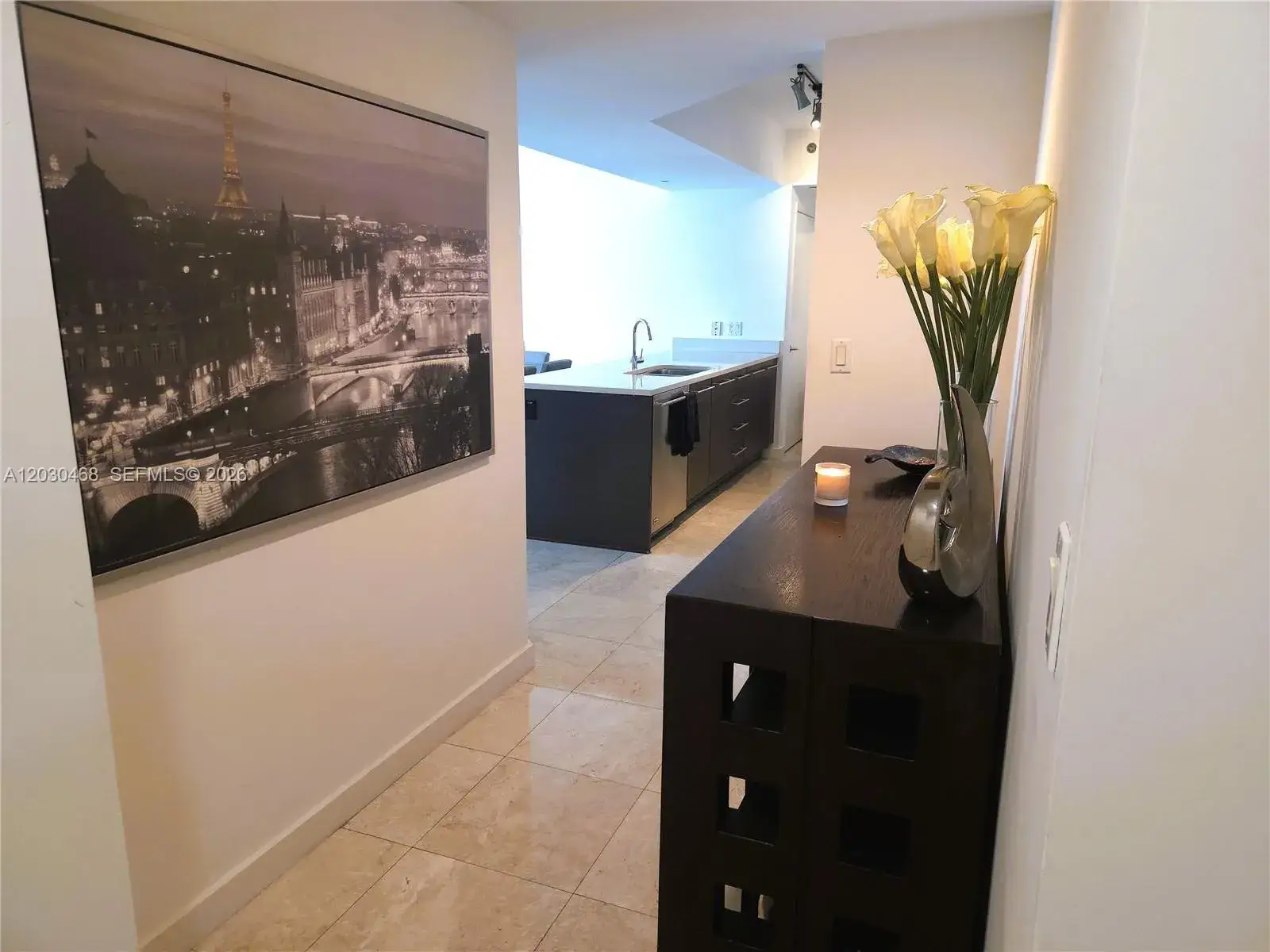 2 bedroom 2 bath Residential for sale at 500 Brickell Ave # 3105, Miami FL 33131