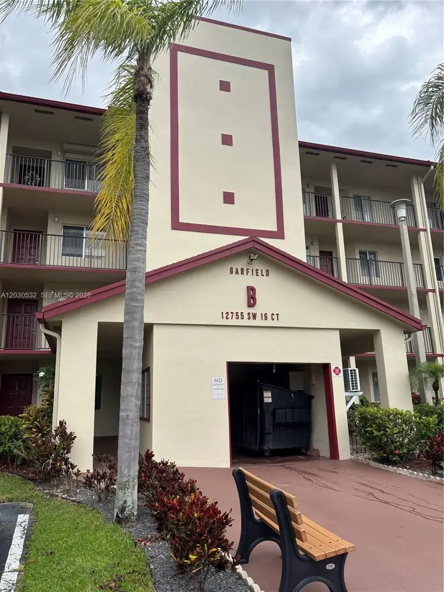 2 bedroom 1 bath Residential for sale at 12755 SW 16th Ct # 106B, Pembroke Pines FL 33027