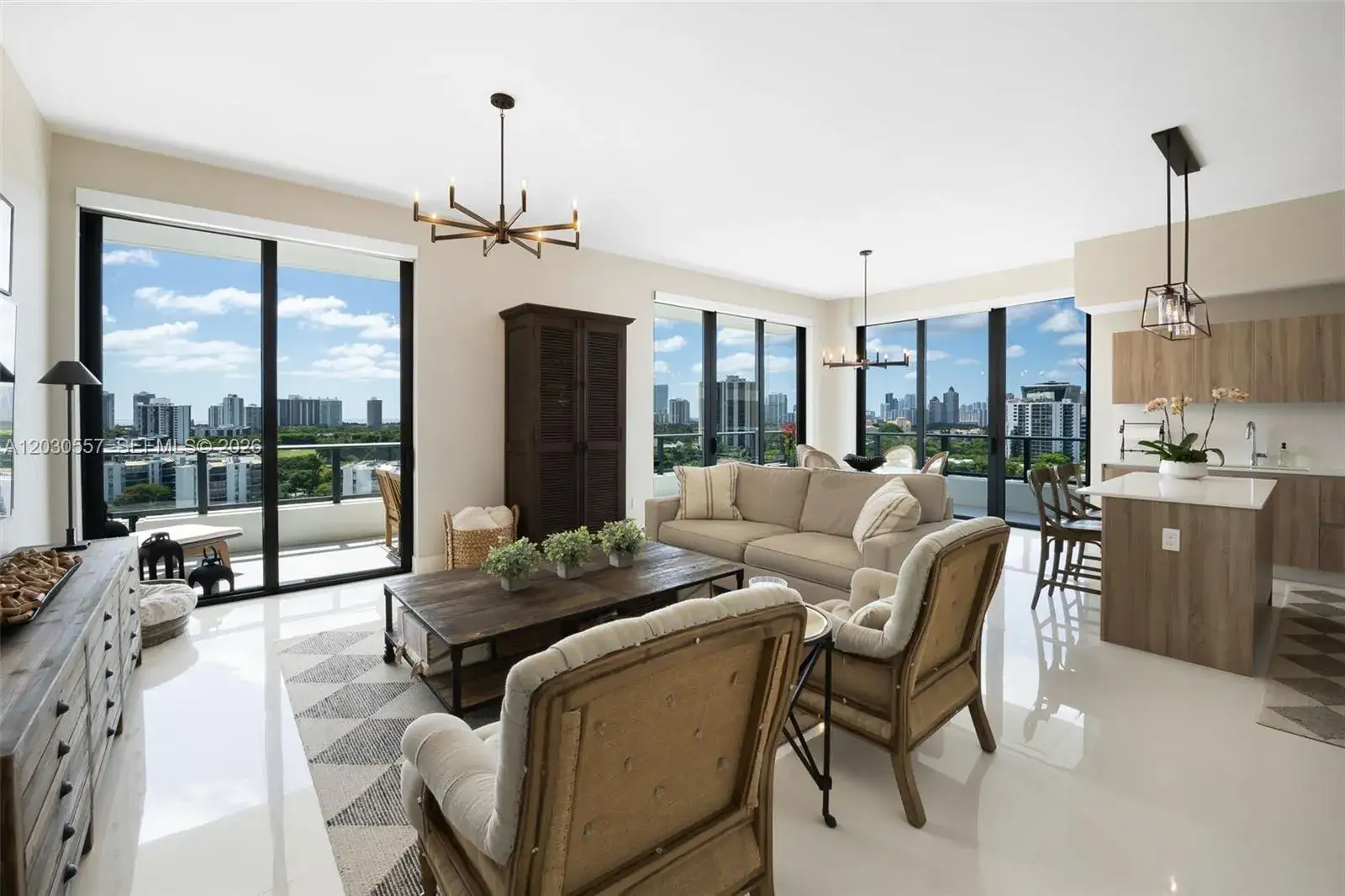 2 bedroom 2 bath Residential for sale at 2960 NE 207th St # 10, Aventura FL 33180