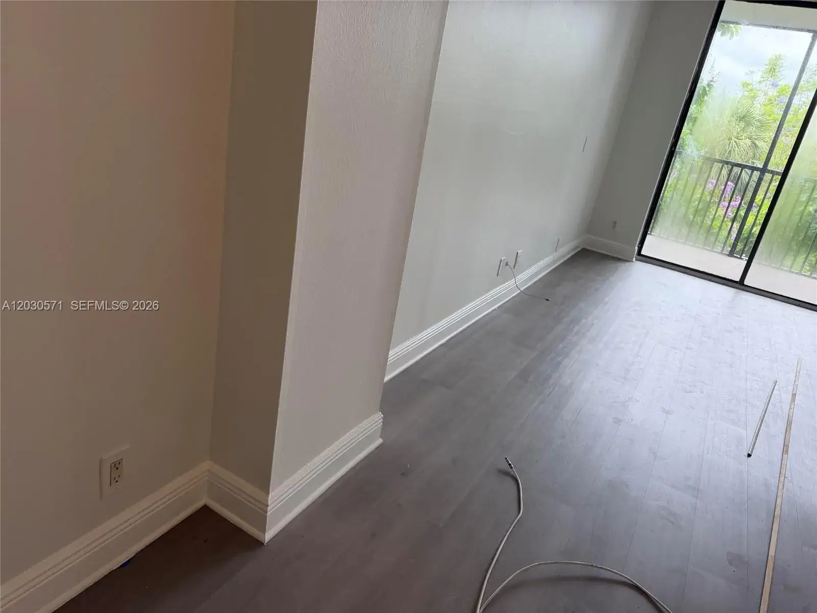 2 bedroom 2 bath Residential for sale at 3301 N Country Club Dr # 407, Aventura FL 33180