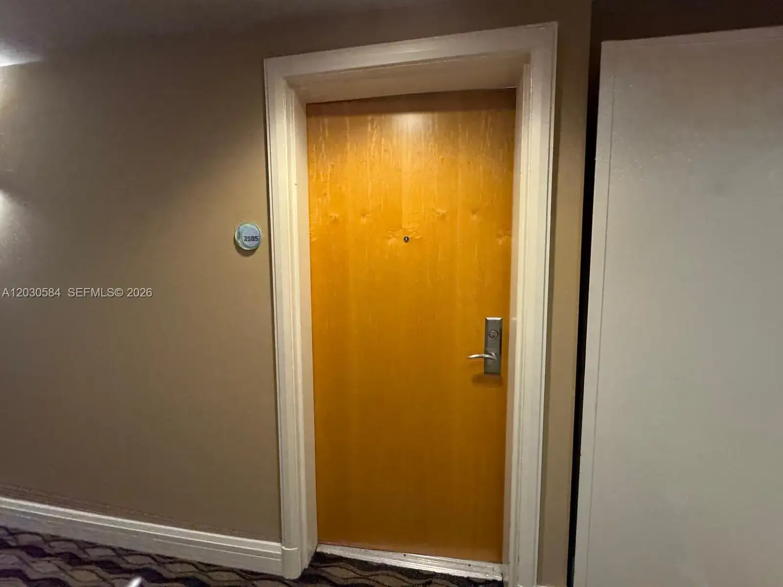 1 bedroom 1 bath Residential Lease for rent at 244 Biscayne Blvd # 2105, Miami FL 33132