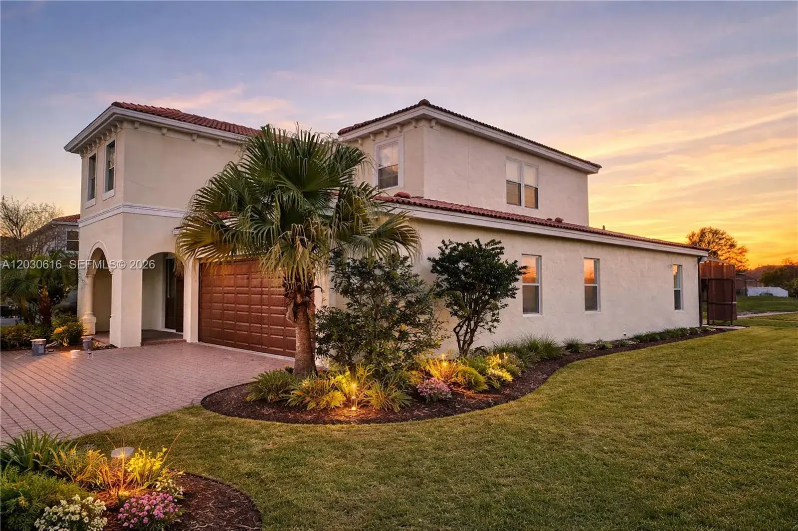 5 bedroom 5 bath Residential for sale at 2802 Quiet Water Trail, Kissimmee FL 34744