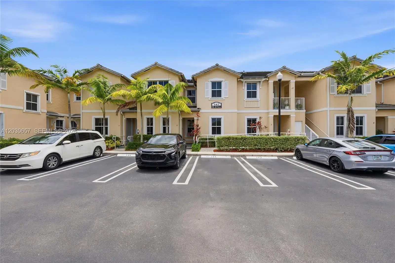 3 bedroom 2 bath Residential for sale at 142 SE 28th Ter # 6, Homestead FL 33033