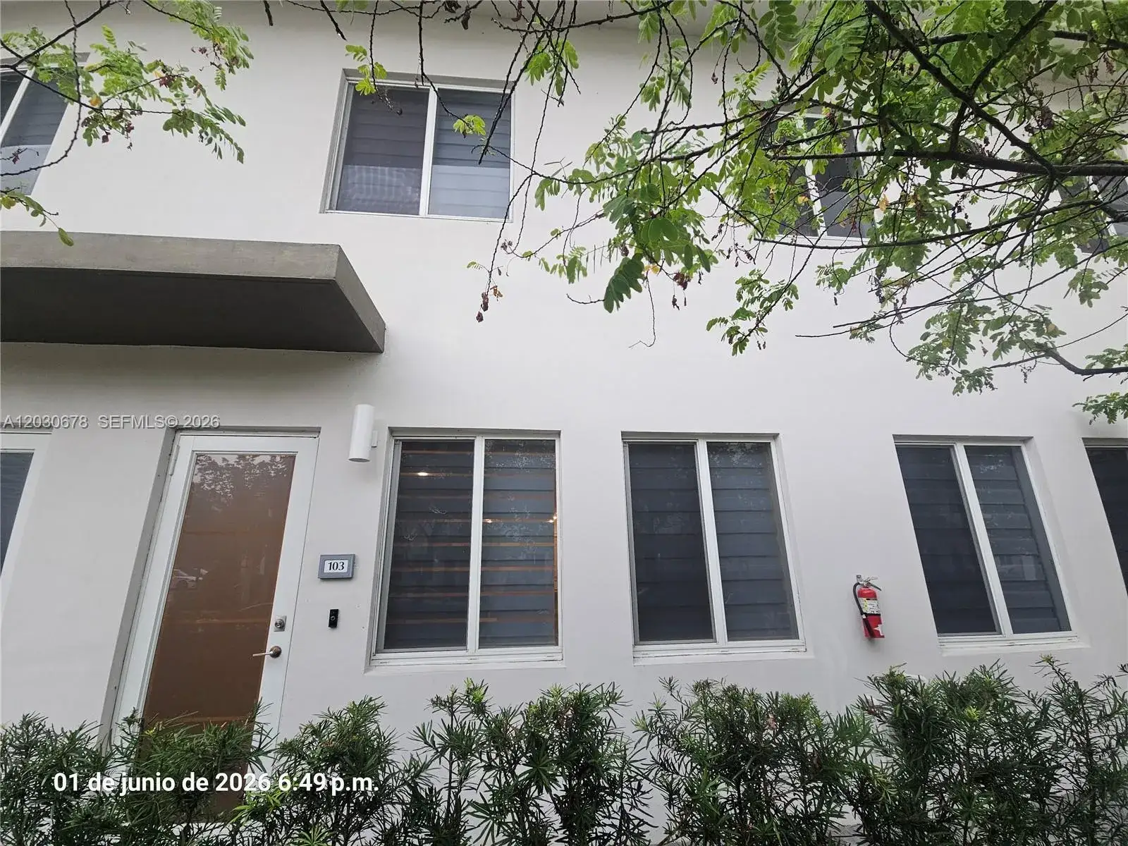 3 bedroom 2 bath Residential for sale at 6453 NW 102nd Path # 103, Doral FL 33178
