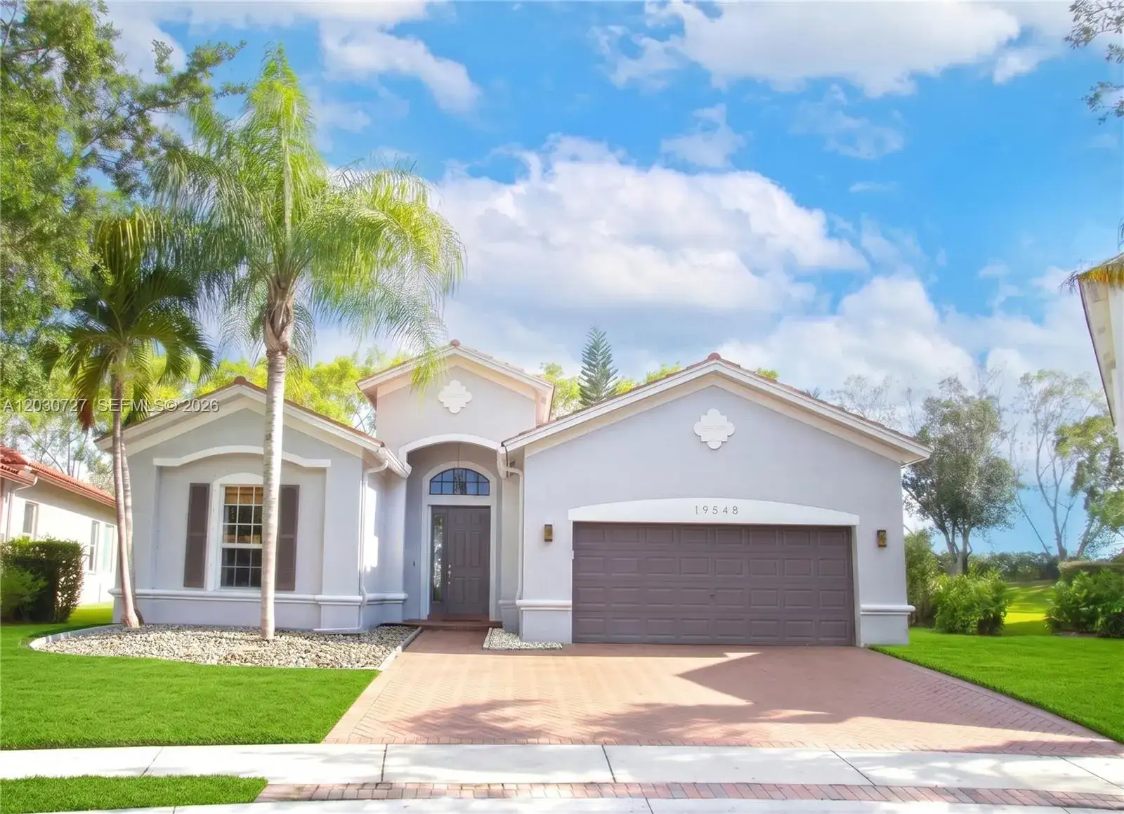 4 bedroom 3 bath Residential for sale at 19548 S Whitewater Ave, Weston FL 33332