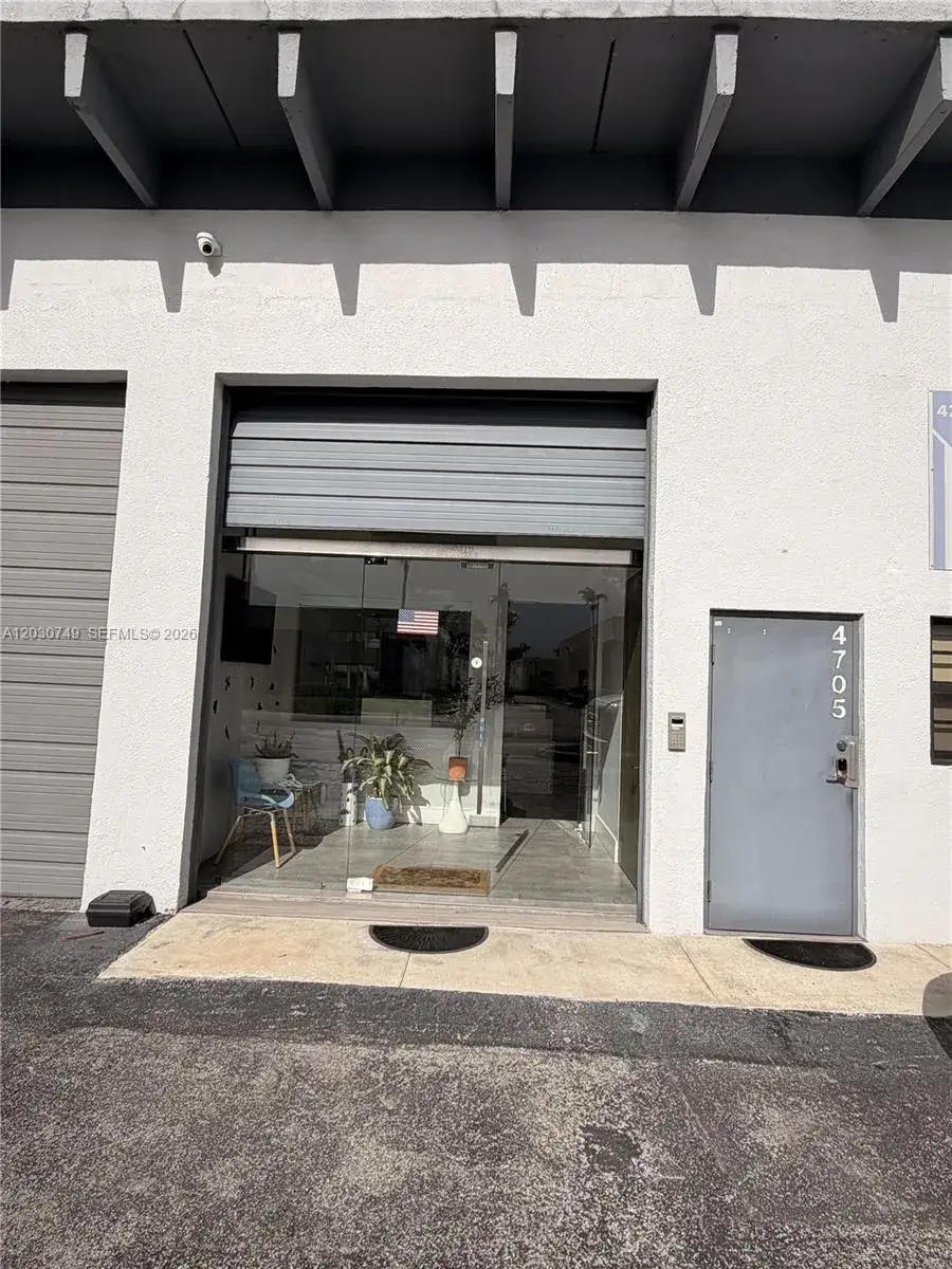 Commercial Sale for sale at 4705 SW 74th Ave, Miami FL 33155
