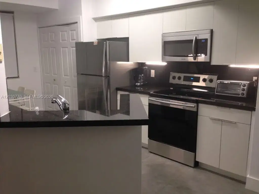 2 bedroom 2 bath Residential for sale at 3115 NE 184th St # 4206, Aventura FL 33160
