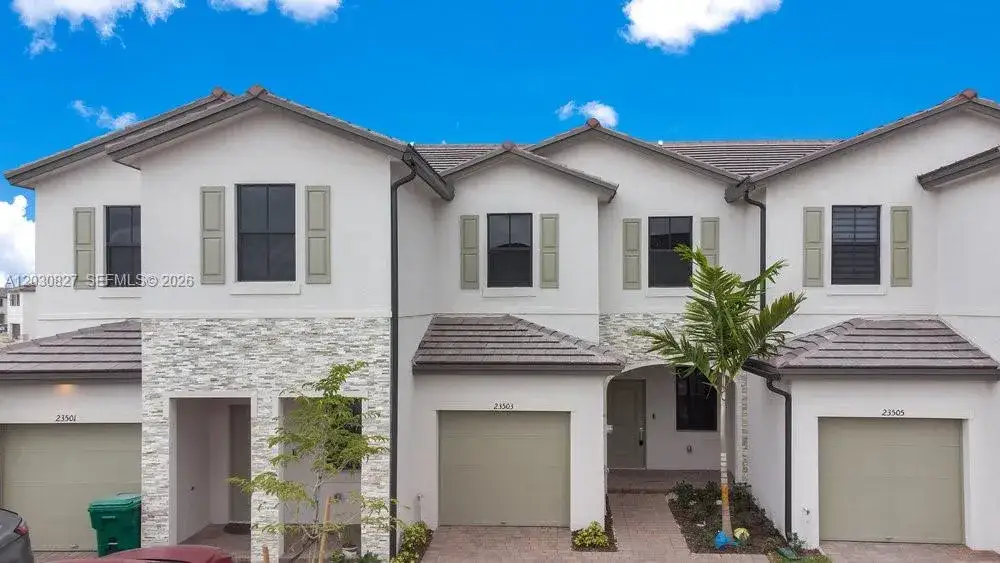3 bedroom 2 bath Residential Lease for rent at 23503 SW 129th Path # 23503, Homestead FL 33032