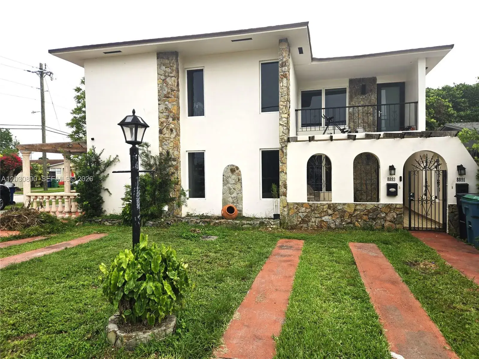 2 bedroom 1 bath Residential Lease for rent at 8891 SW 36th St # 8891, Miami FL 33165