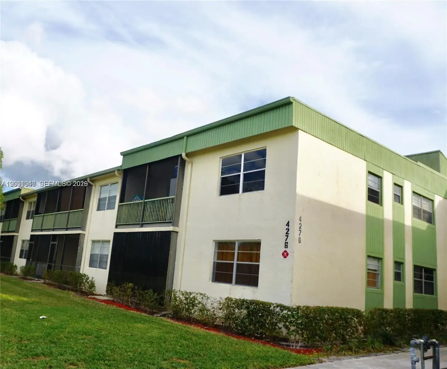 2 bedroom 1 bath Residential for sale at 4276 NW 89 Ave # 102, Coral Springs FL 33065