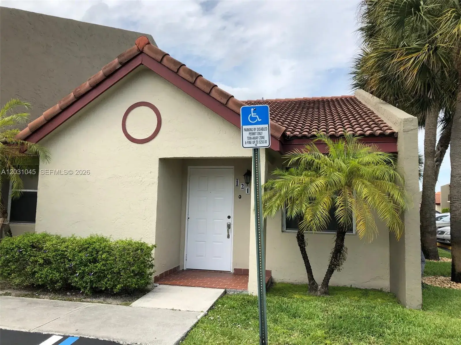 2 bedroom 2 bath Residential Lease for rent at 6230 SW 129 PL # 1210, Miami FL 33183