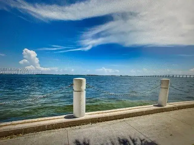 2 bedroom 2 bath Residential for sale at 1420 Brickell Bay Dr # 1107C, Miami FL 33131
