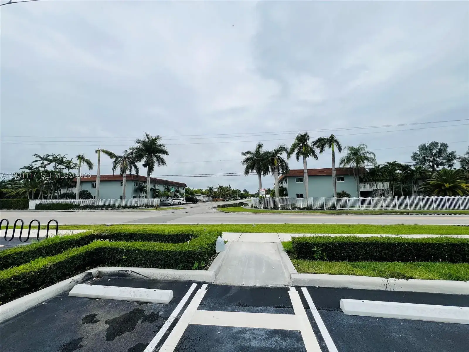 2 bedroom 1 bath Residential Lease for rent at 900 NE 18th Ave # 11, Homestead FL 33033