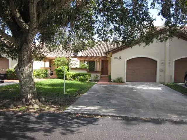 3 bedroom 2 bath Residential Lease for rent at 11449 SW 84 LN # 0, Miami FL 33173