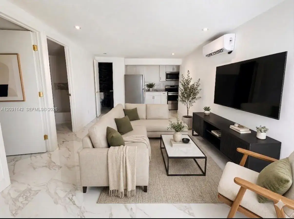 2 bedroom 1 bath Residential Lease for rent at 201 Calle Grande Dr # 1, Hollywood FL 33021
