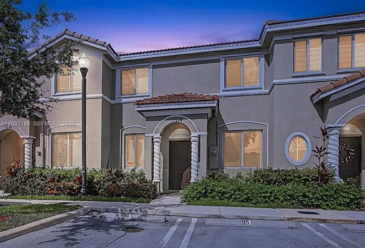 3 bedroom 2 bath Residential for sale at 1014 SE 23rd Ave, Homestead FL 33035