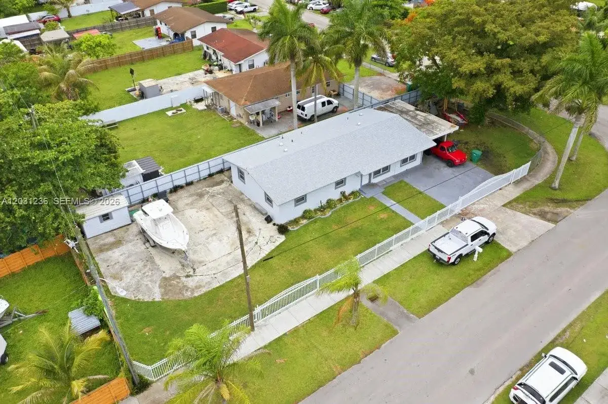 300 SW 8th Ave, Florida City FL 33034