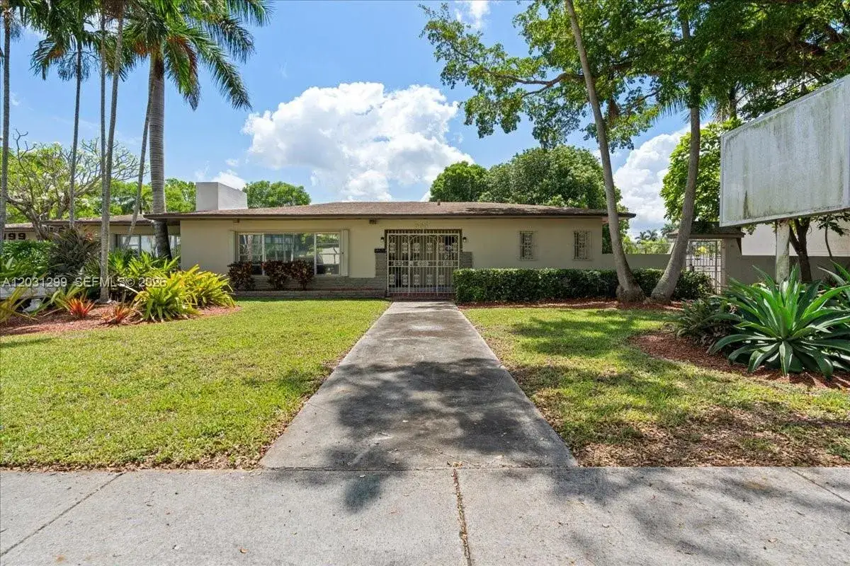 Commercial Sale for sale at 969 N Krome Ave, Homestead FL 33030
