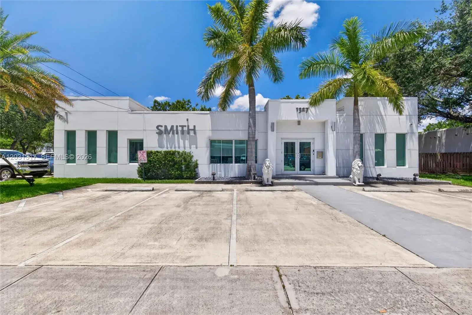 Commercial Sale for sale at 1327 SE 2nd Ave, Fort Lauderdale FL 33316