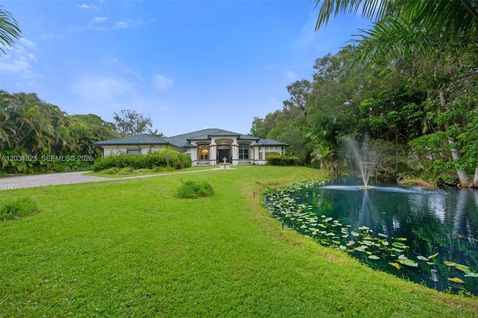 5 bedroom 4 bath Residential for sale at 10961 SW 31st St, Davie FL 33328