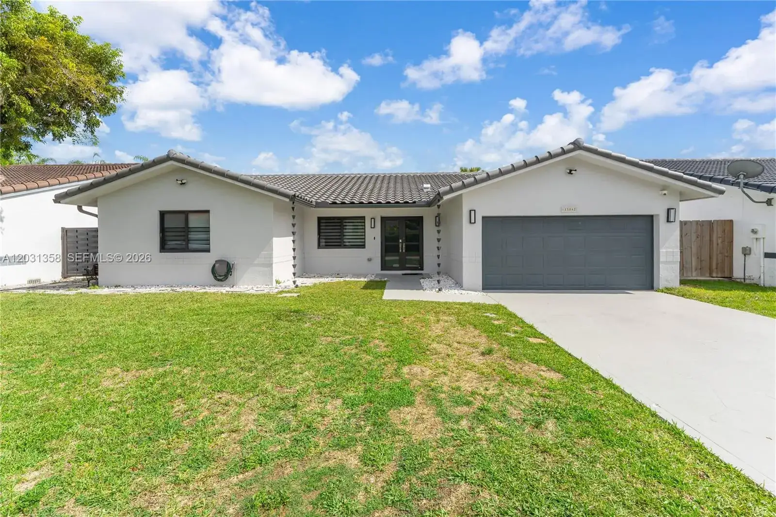 3 bedroom 2 bath Residential for sale at 15842 SW 105th St, Miami FL 33196