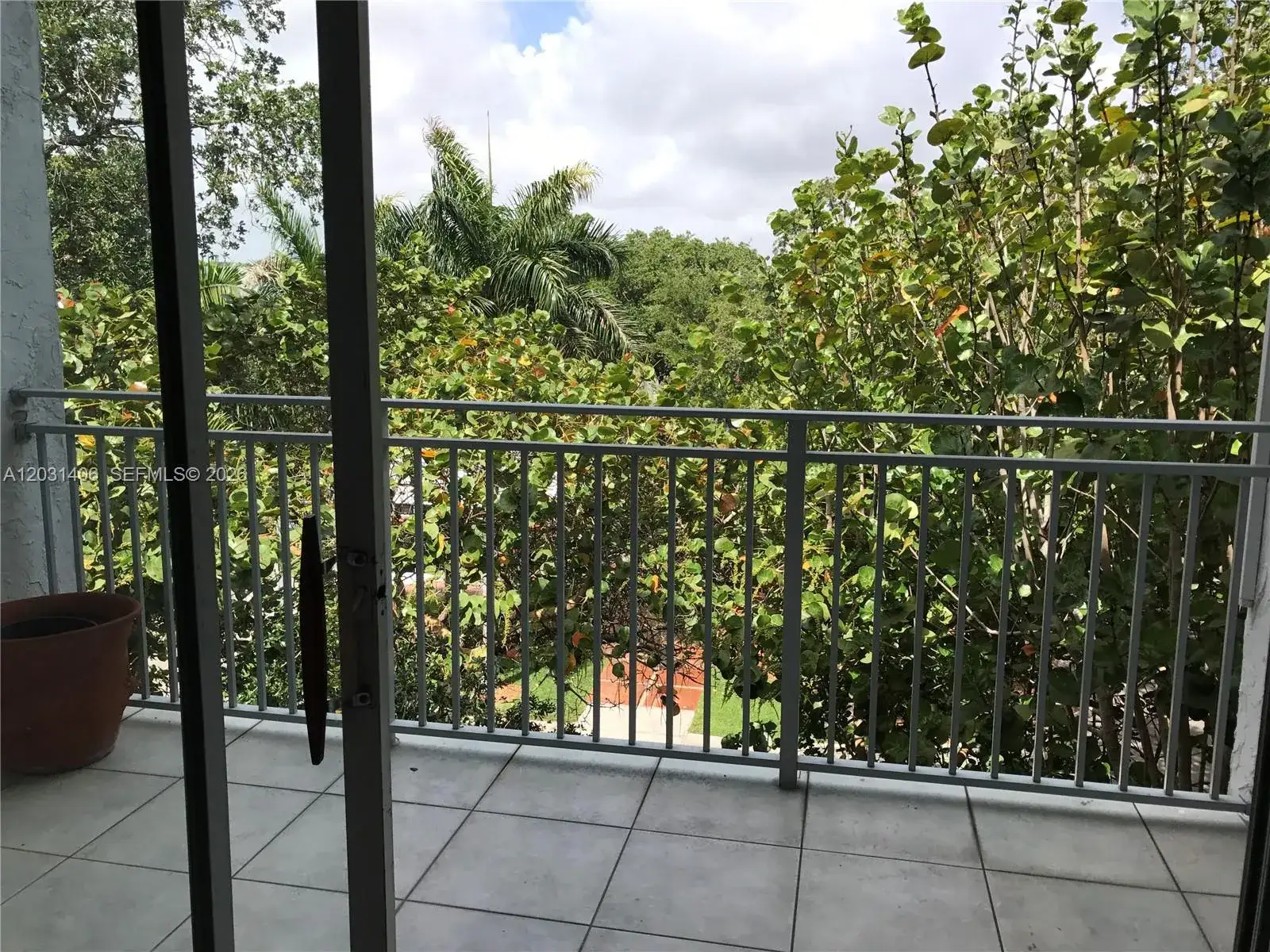 2 bedroom 1 bath Residential for sale at 750 NE 64th St # B511, Miami FL 33138