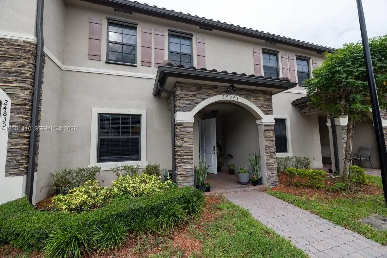 3 bedroom 2 bath Residential for sale at 24843 SW 114th Ct, Homestead FL 33032