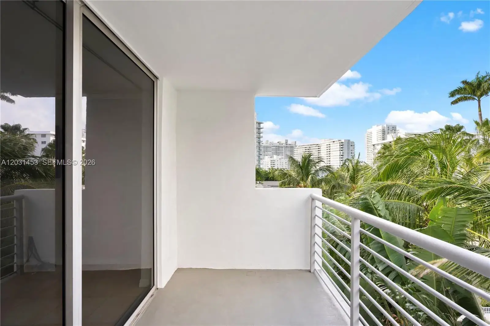 1 bedroom 1 bath Residential for sale at 1605 Bay Rd # 503, Miami Beach FL 33139