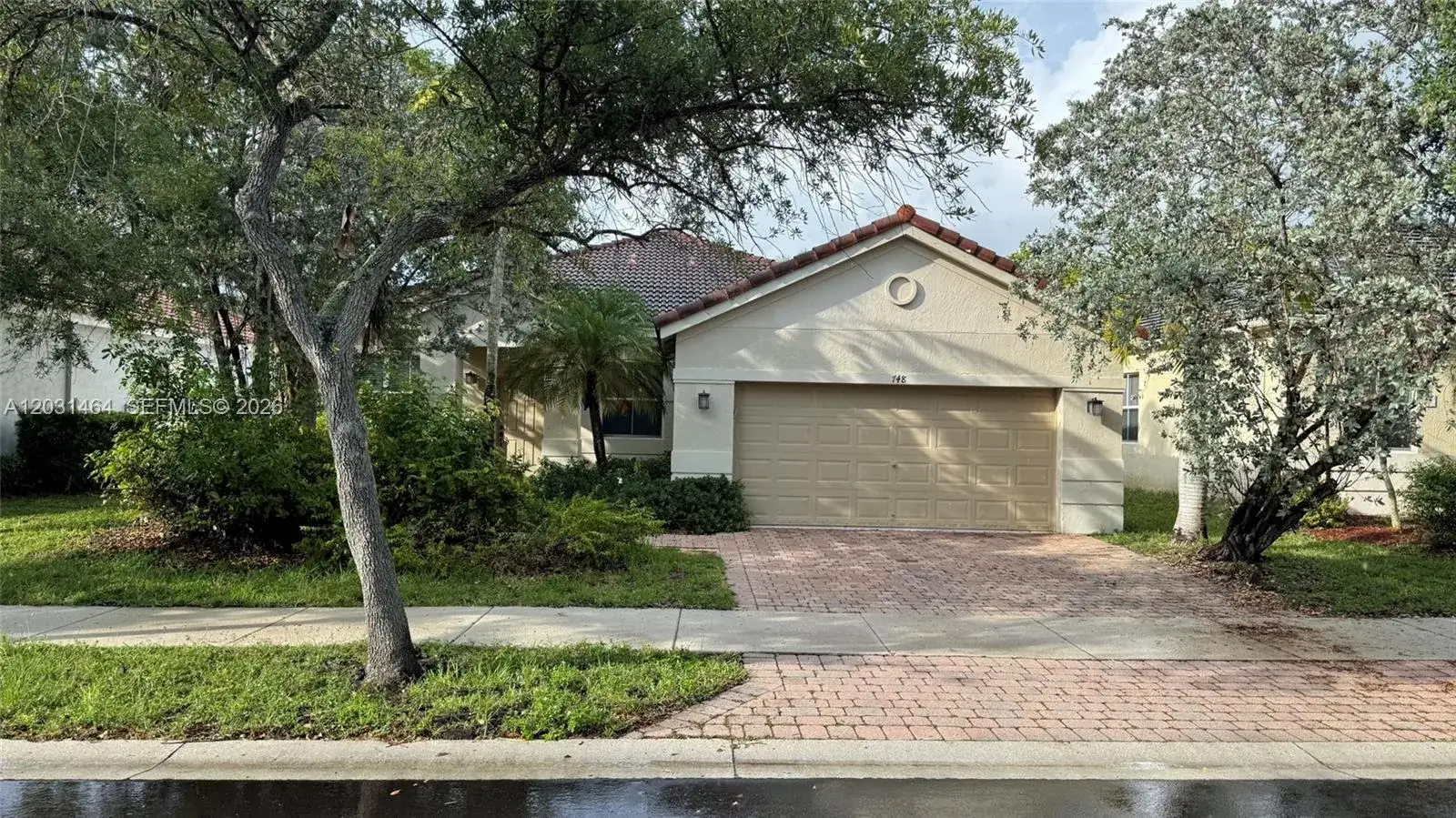 4 bedroom 2 bath Residential for sale at 748 Tulip Cir, Weston FL 33327