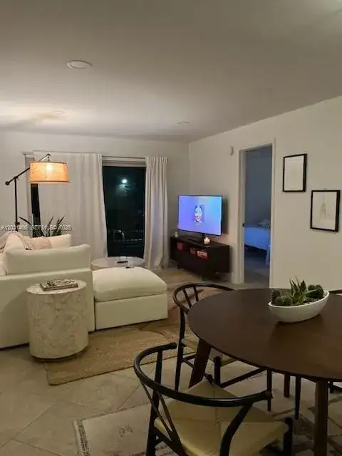 1 bedroom 1 bath Residential Lease for rent at 2920 SW 28th Ter # 202, Miami FL 33133
