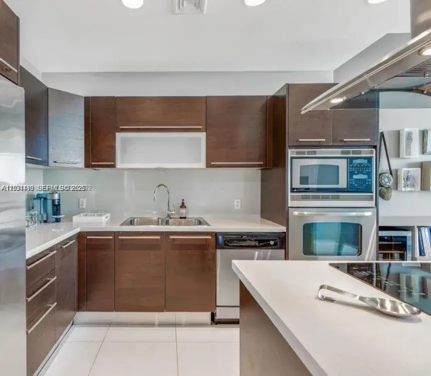 2 bedroom 2 bath Residential for sale at 7930 East Dr # 707, North Bay Village FL 33141